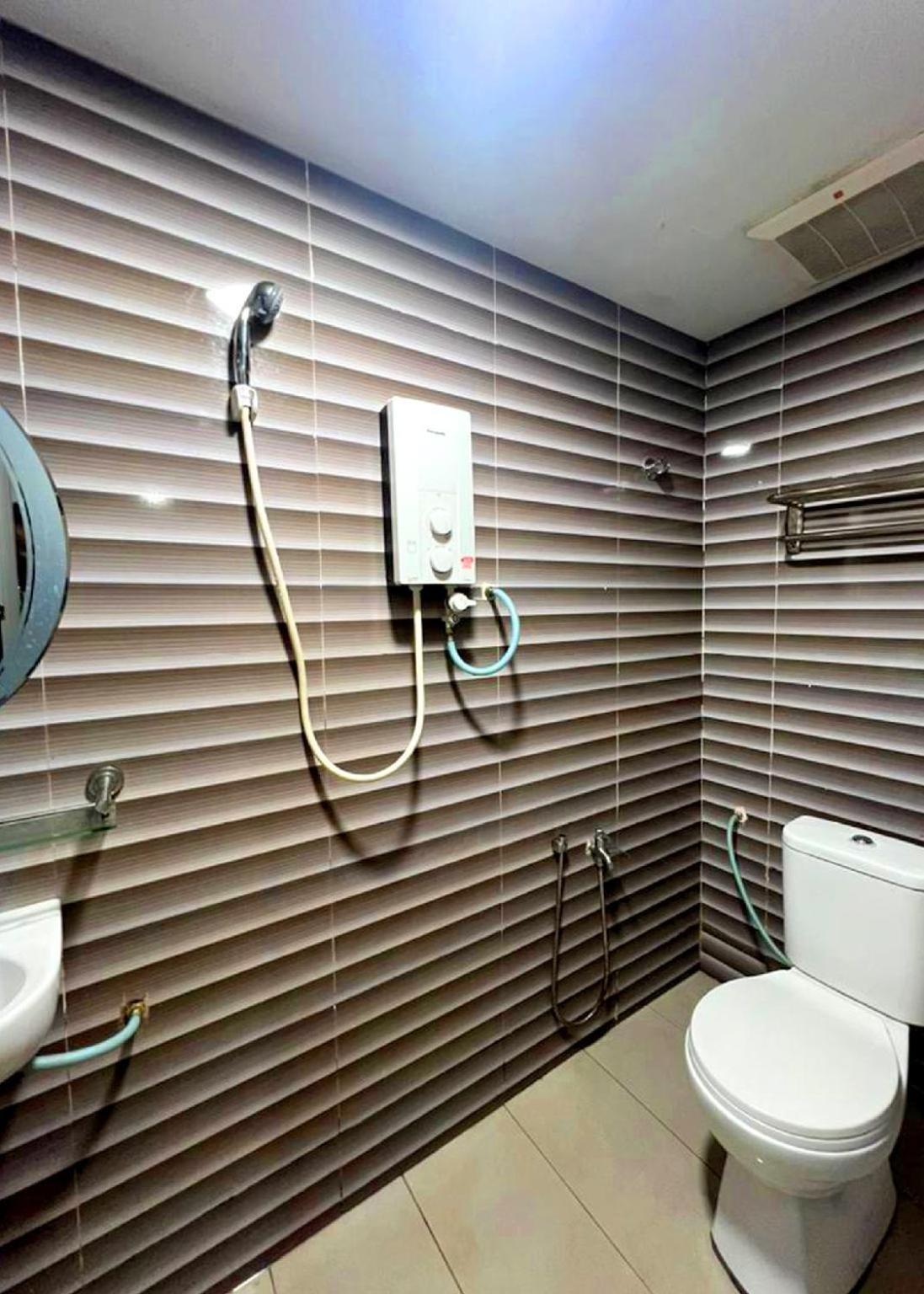 De Glory Hotel Usj 21 Subang Jaya Bagian luar foto